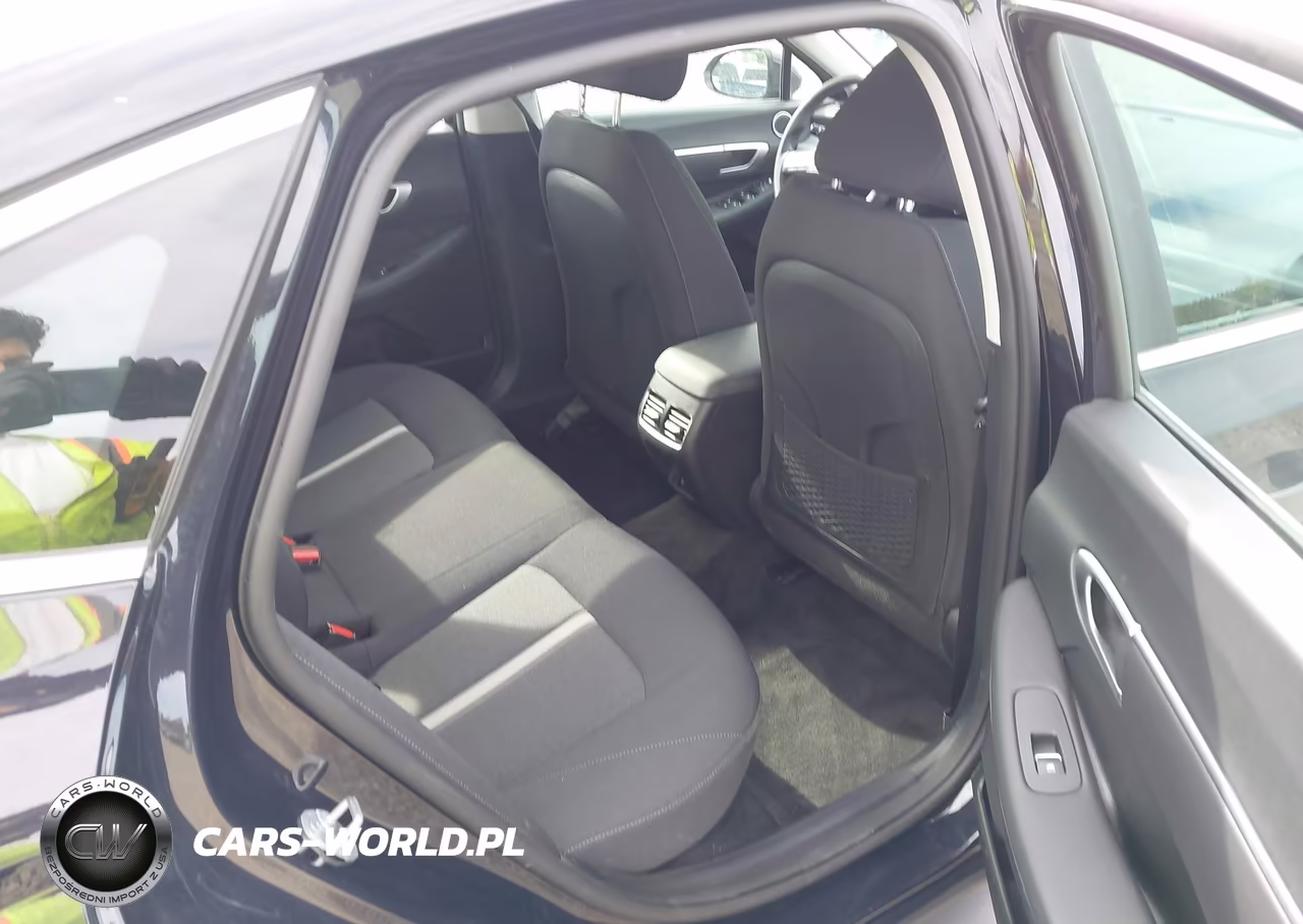 2026 Hyundai Sonata H??Brido Blue VIN:KMHL24JJXTA148060 - 8