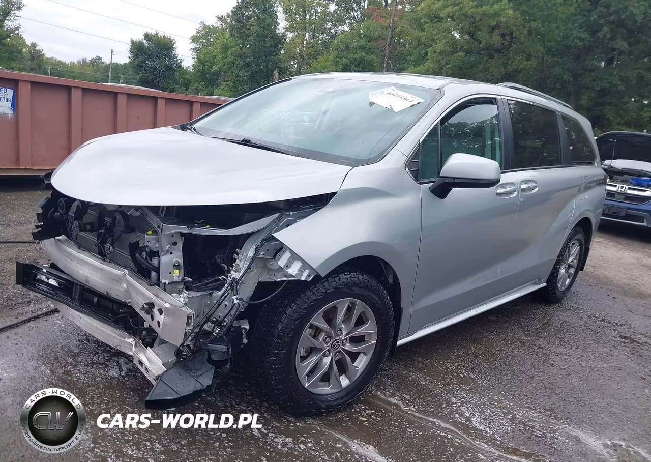 2022 Toyota Sienna Le VIN:5TDKSKFC2NS050001 - 2