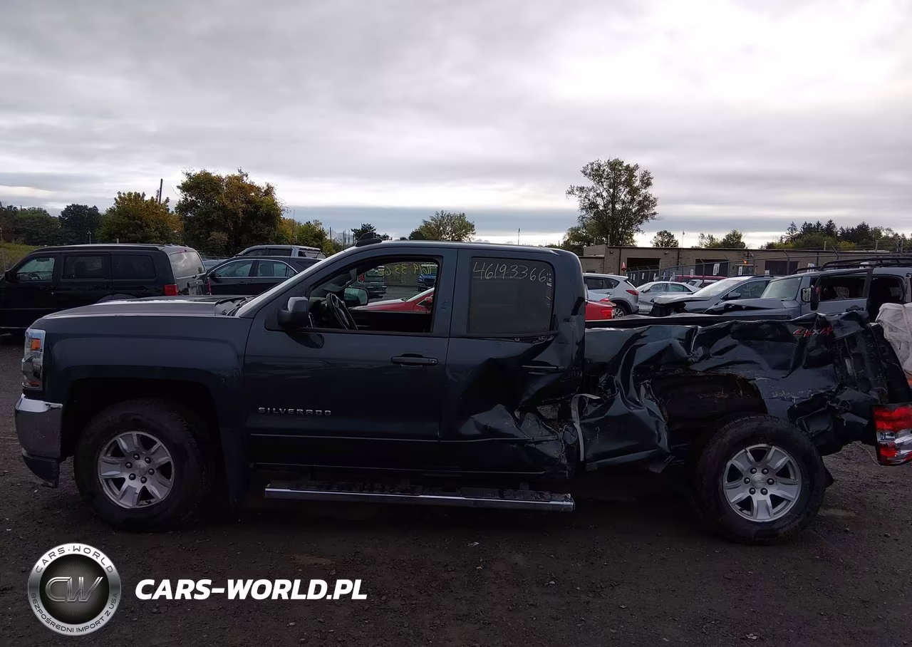 2018 Chevrolet Silverado 1500 1Lt VIN:1GCVKRECXJZ246221 - 13