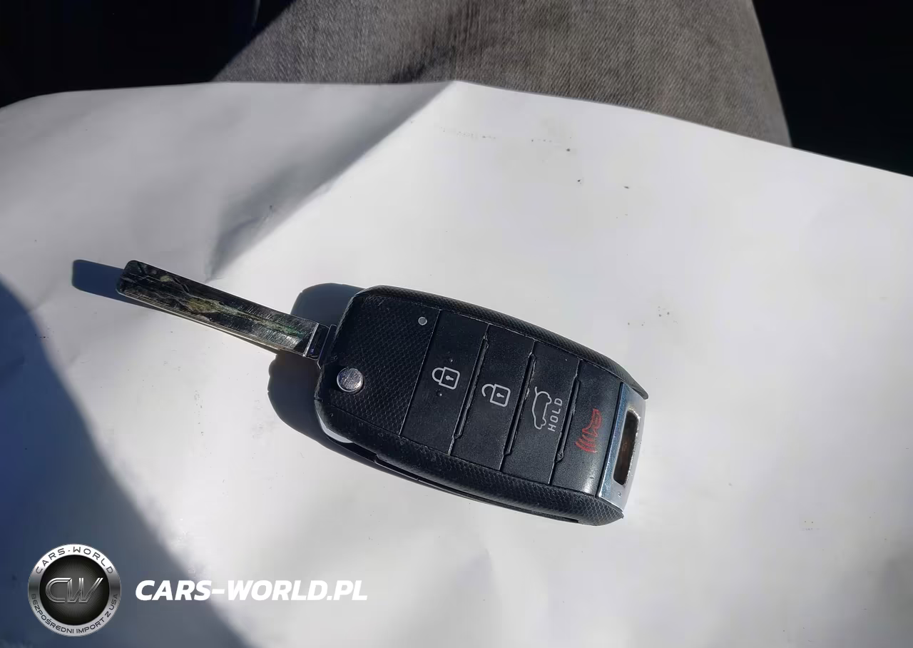 2014 Kia Soul + VIN:KNDJP3A55E7082172 - 11