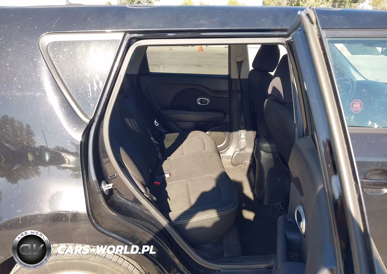 2014 Kia Soul + VIN:KNDJP3A55E7082172 - 8