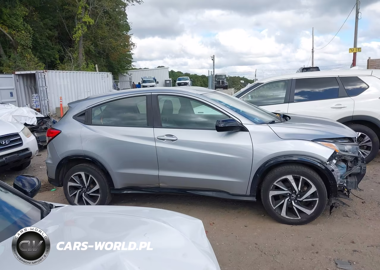 2019 Honda Hr-V Sport VIN:3CZRU6H10KG702954 - 13