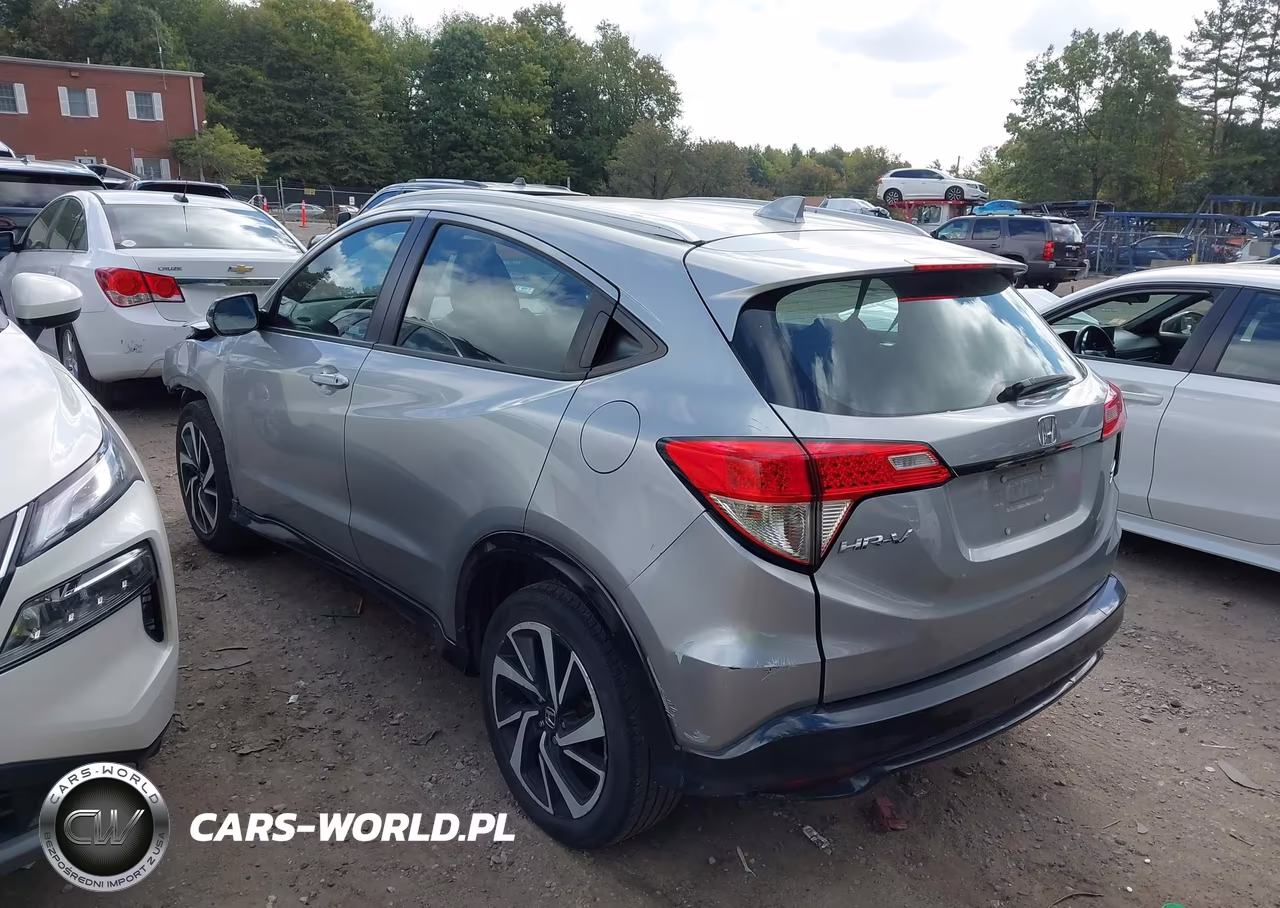 2019 Honda Hr-V Sport VIN:3CZRU6H10KG702954 - 3