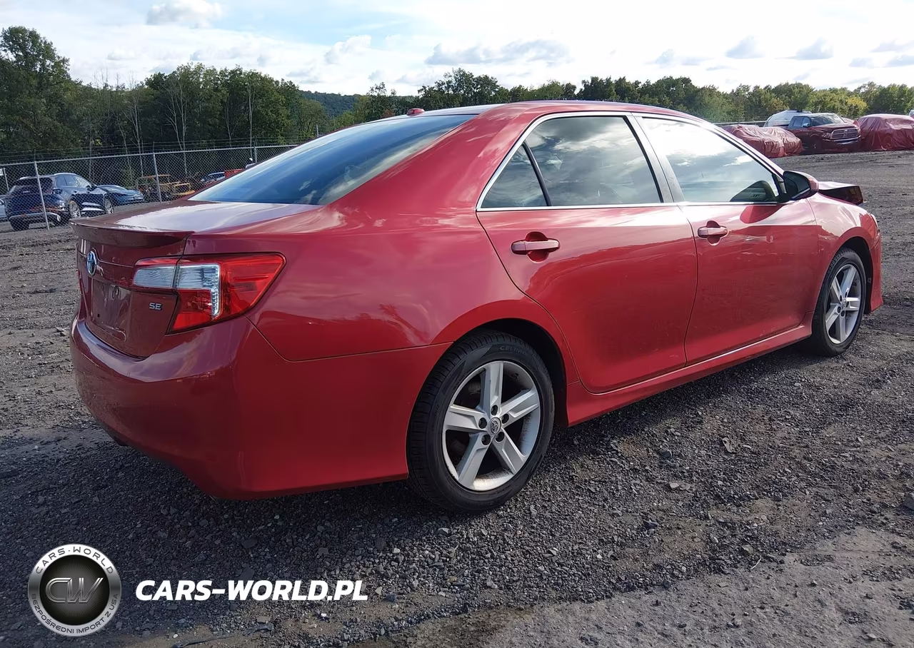 2013 Toyota Camry Se VIN:4T1BF1FK3DU654703 - 4