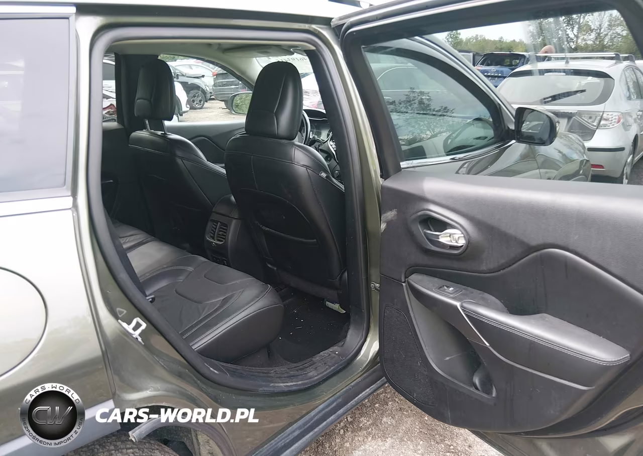2020 Jeep Cherokee Limited 4X4 VIN:1C4PJMDX1LD520280 - 8