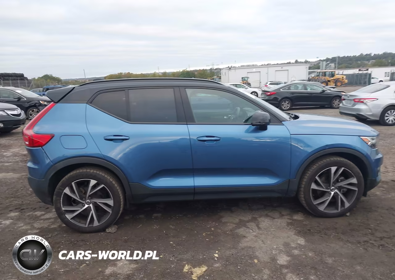 2021 Volvo Xc40 T5 R-Design VIN:YV4162UMXM2405608 - 13