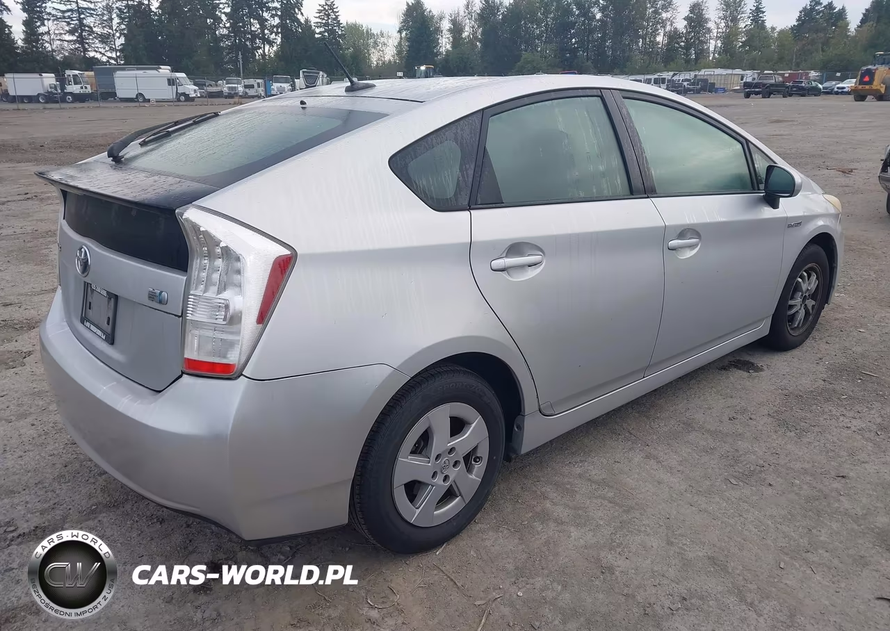 2010 Toyota Prius Iii VIN:JTDKN3DU2A0110011 - 4