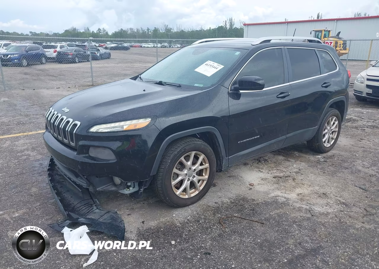 2016 Jeep Cherokee Latitude VIN:1C4PJLCS7GW247369 - 2