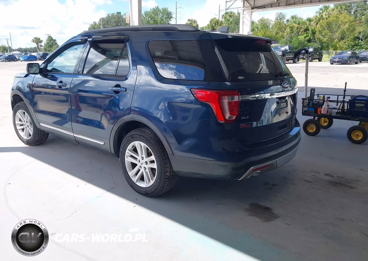 2017 Ford Explorer Xlt VIN:1FM5K7D87HGE40885 - 3