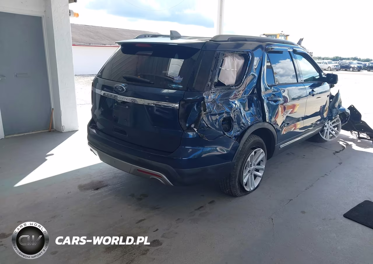 2017 Ford Explorer Xlt VIN:1FM5K7D87HGE40885 - 4