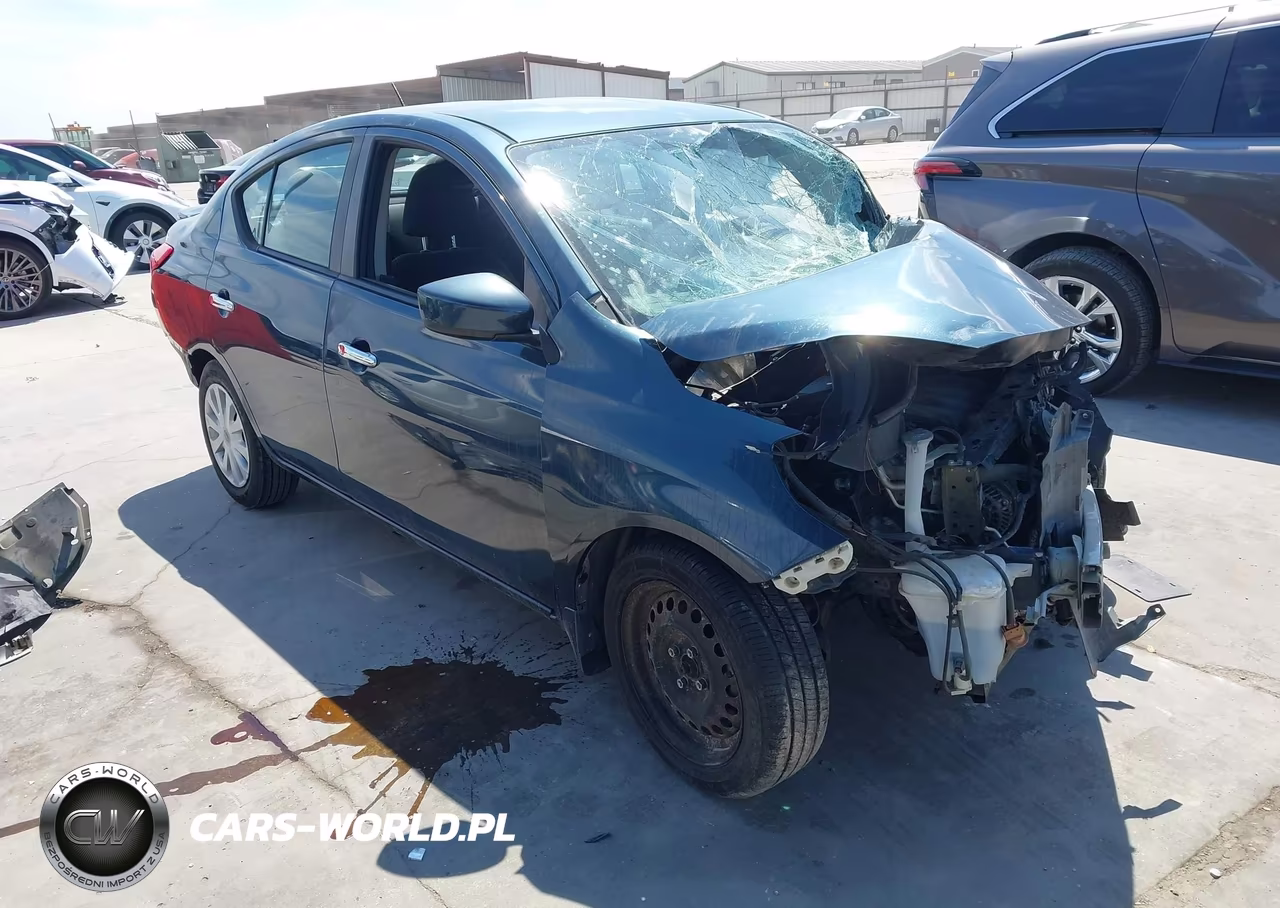 2015 Nissan Versa 1.6 Sv – zdjęcie 1 z 17