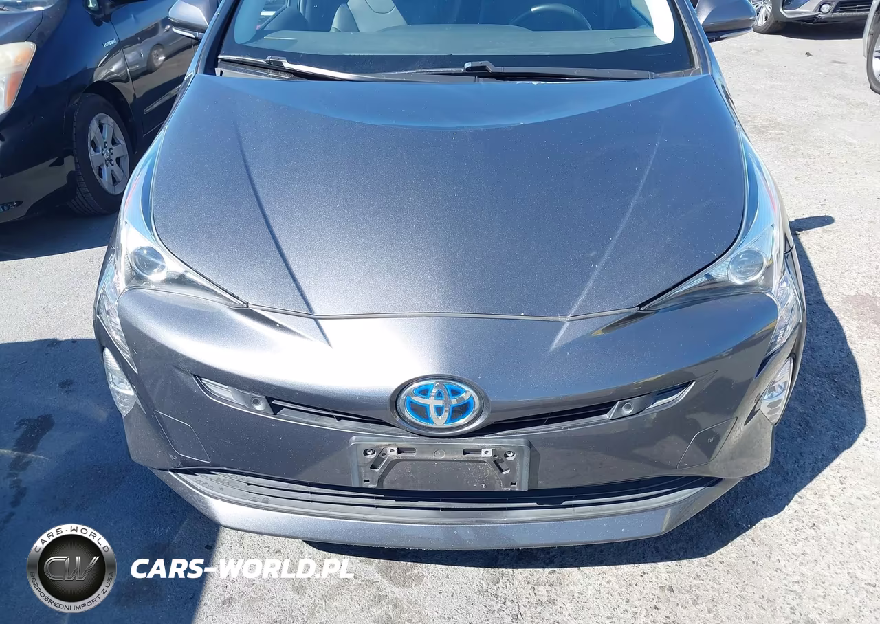 2017 Toyota Prius Four Touring VIN:JTDKARFU0H3046832 - 6