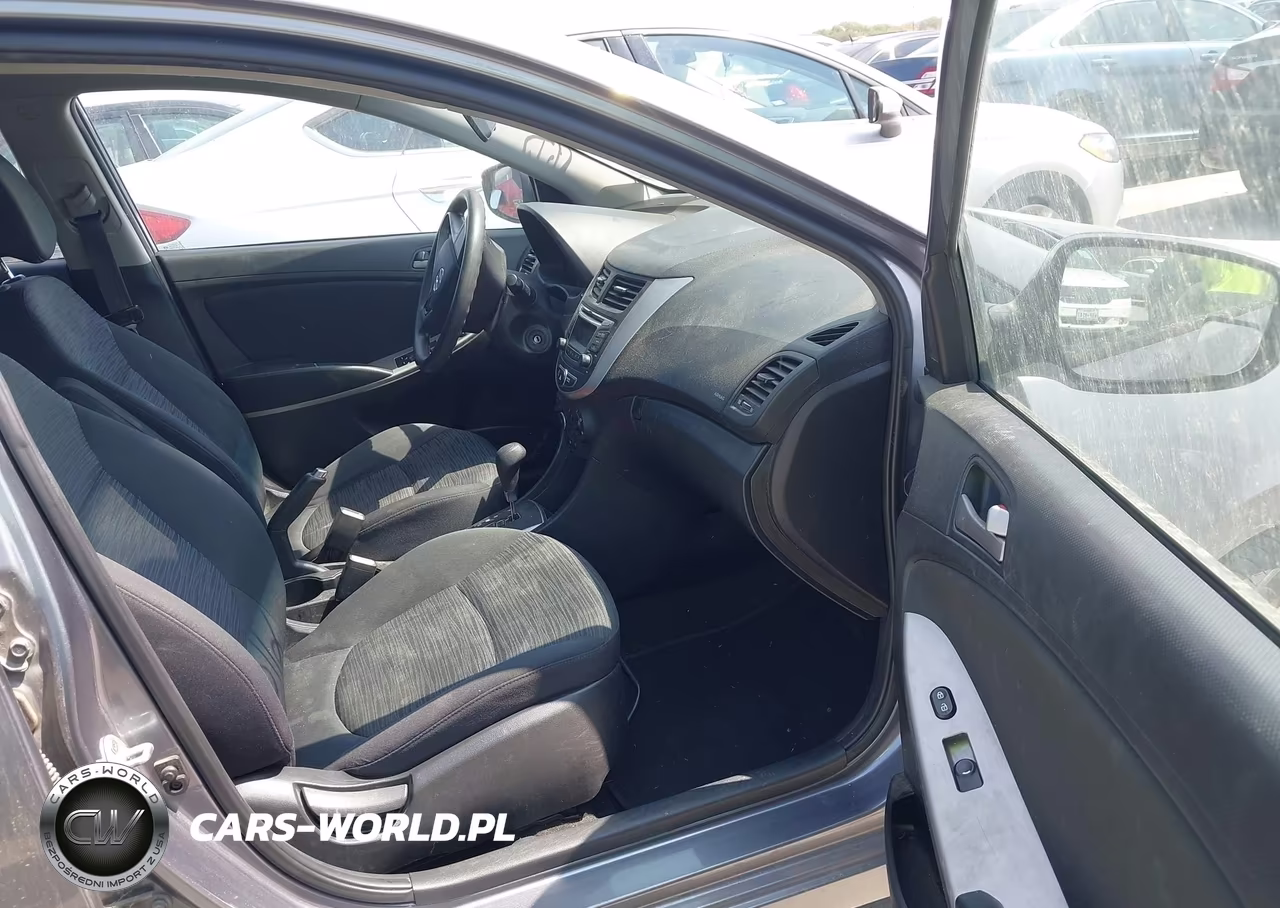 2017 Hyundai Accent Se-Sport VIN:KMHCT5AE2HU325647 - 5
