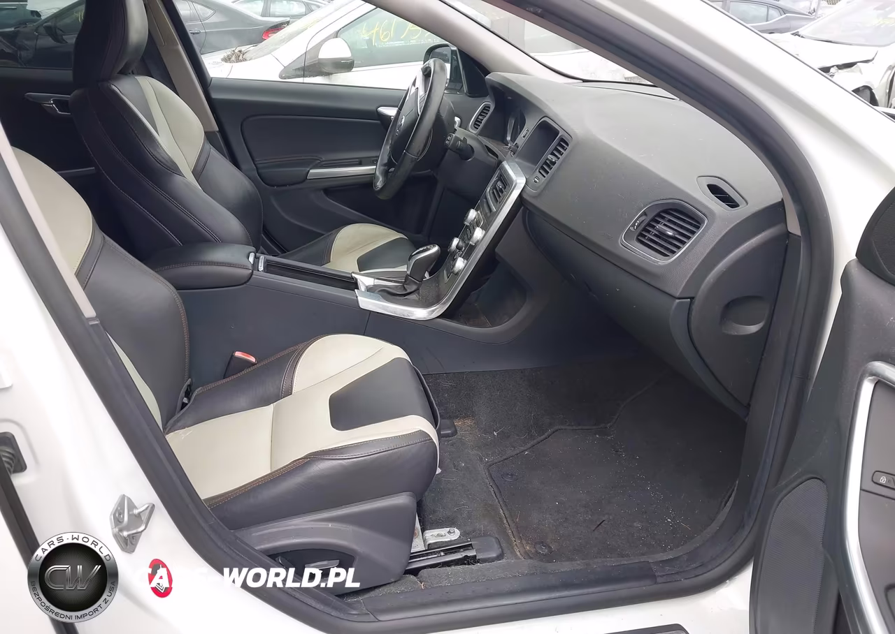 2016 Volvo V60 Cross Country T5 VIN:YV4612HKXG1006334 - 5