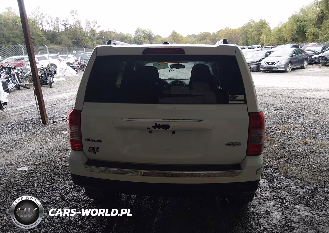 2016 Jeep Patriot High Altitude Edition VIN:1C4NJRFB1GD522588 - 16