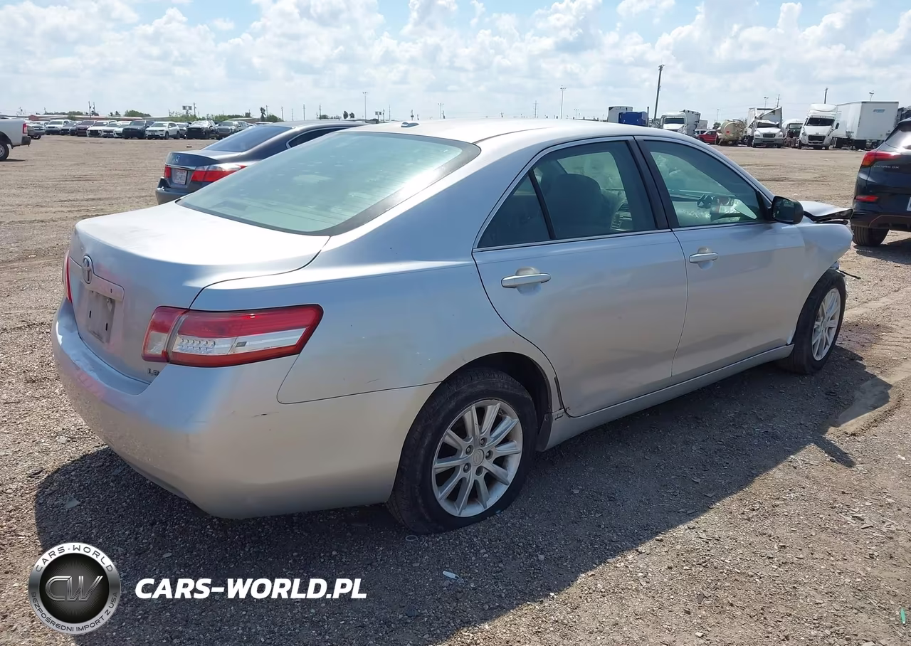 2011 Toyota Camry Le VIN:4T1BF3EK1BU177599 - 4