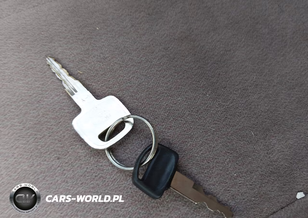 1996 Subaru Legacy L VIN:4S3BD4355T6902933 - 11