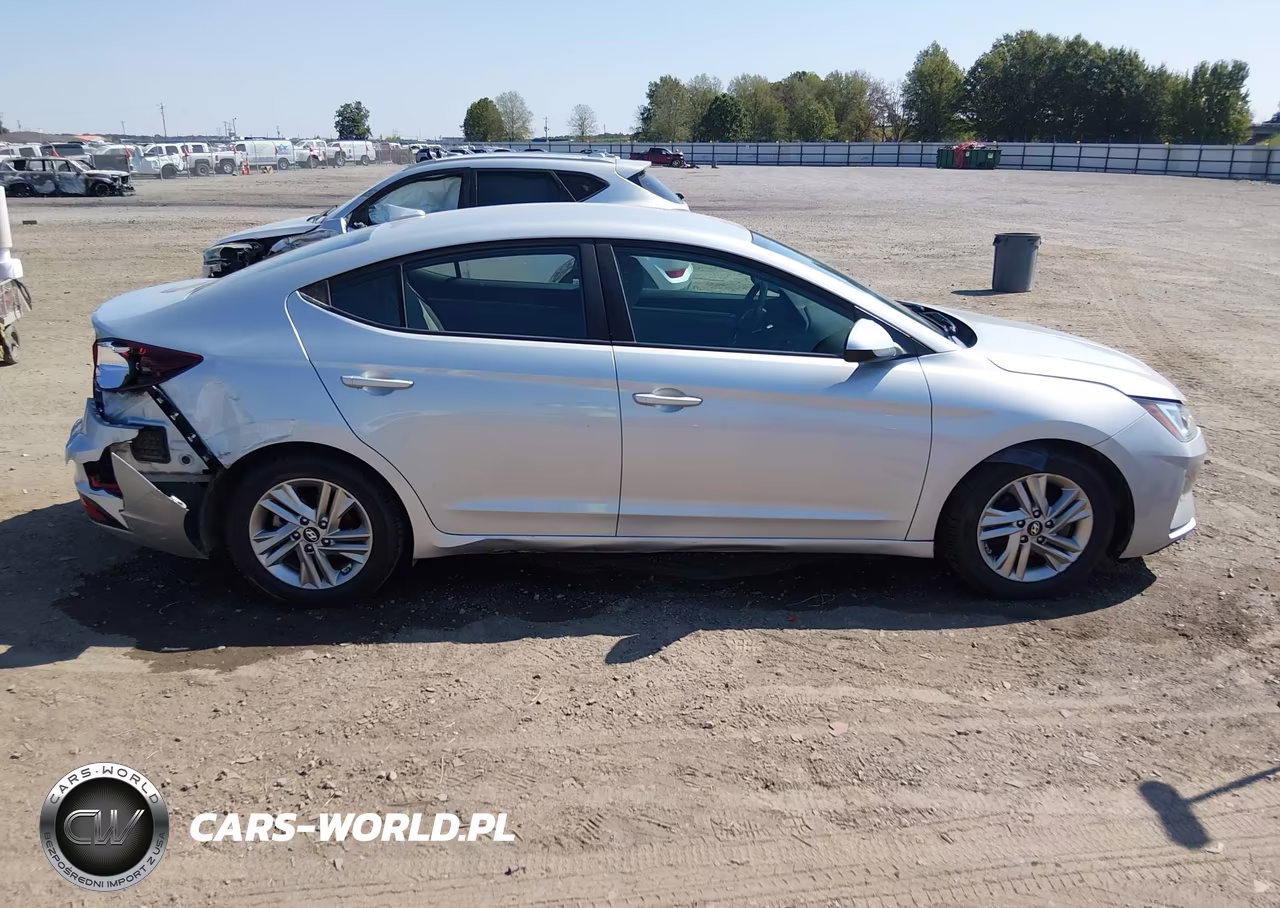 2019 Hyundai Elantra Sel VIN:5NPD84LF2KH469579 - 13