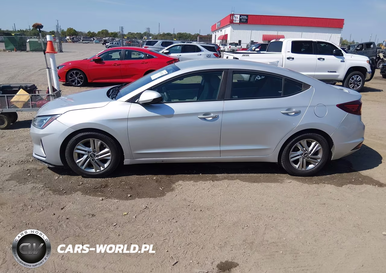 2019 Hyundai Elantra Sel VIN:5NPD84LF2KH469579 - 14