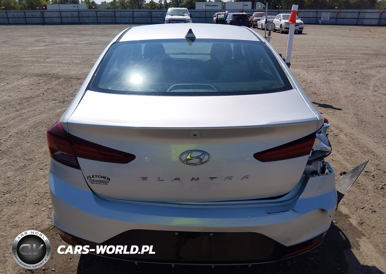 2019 Hyundai Elantra Sel VIN:5NPD84LF2KH469579 - 16