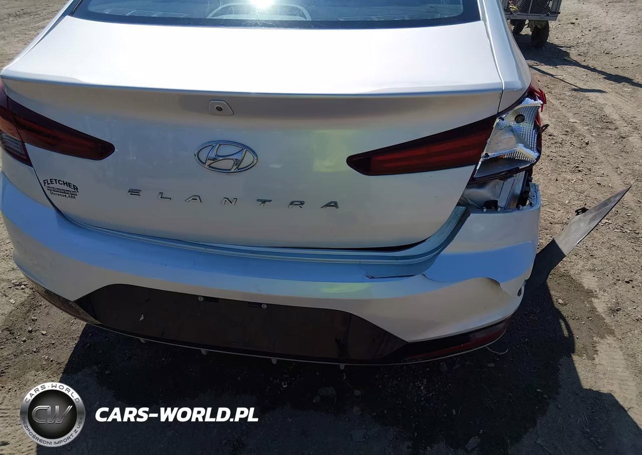 2019 Hyundai Elantra Sel VIN:5NPD84LF2KH469579 - 18