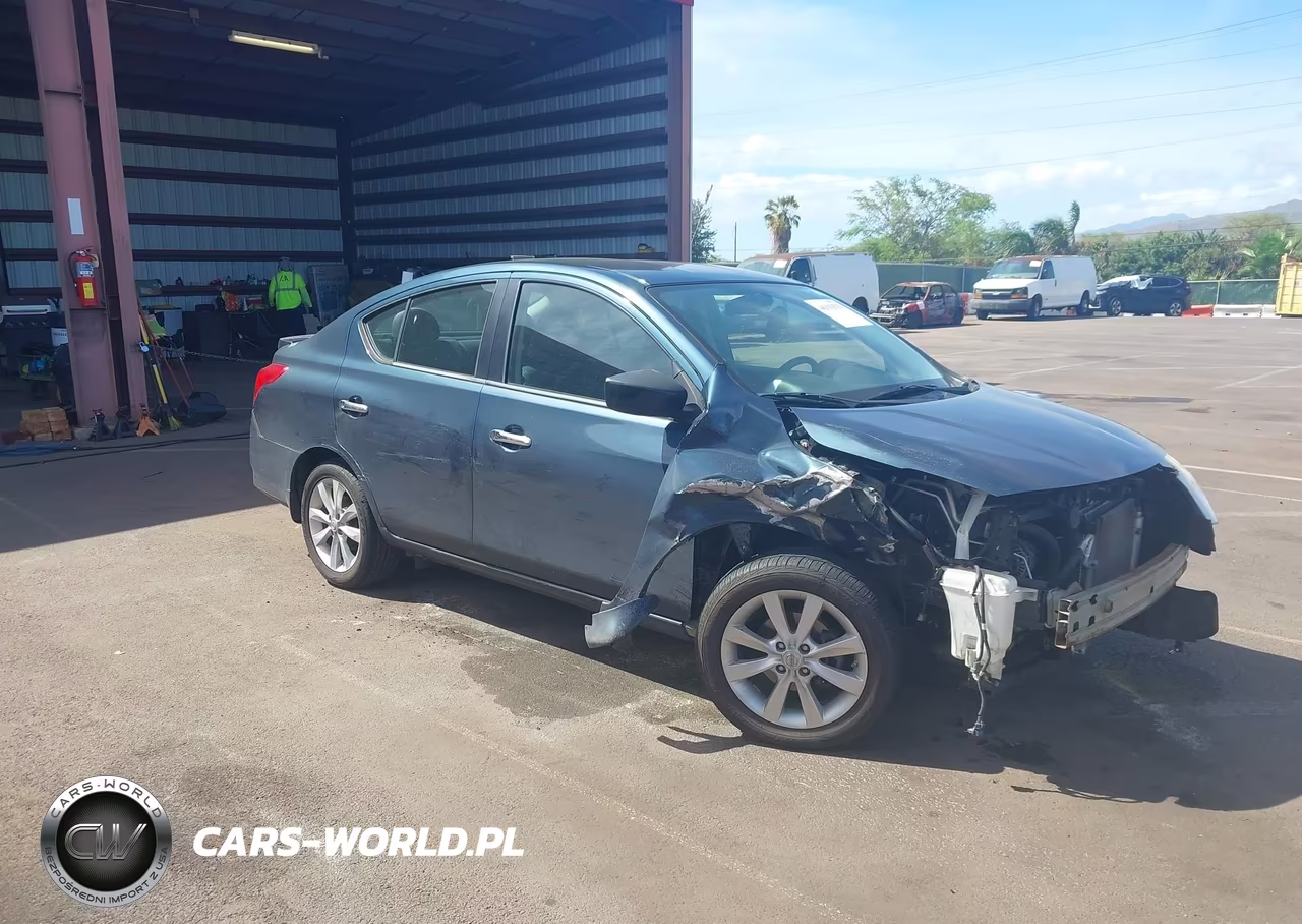 2015 Nissan Versa 1.6 Sl