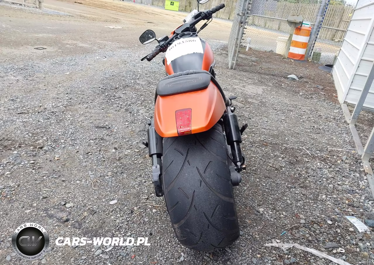 2015 Harley-Davidson Vrscdx Night Rod Special VIN:1HD1HHH12FC801334 - 6