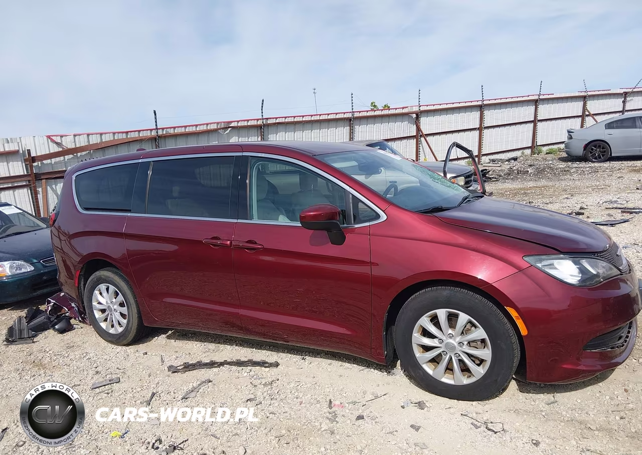 2017 Chrysler Pacifica Touring VIN:2C4RC1DG7HR518880 - 14