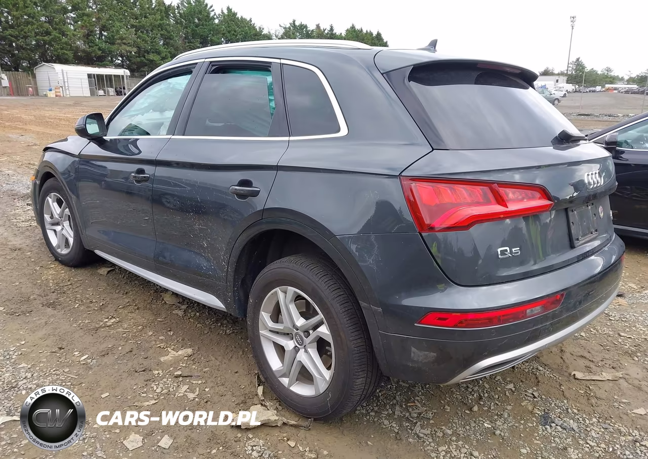 2018 Audi Q5 2.0T Premium-2.0T Tech Premium VIN:WA1BNAFY2J2093696 - 3