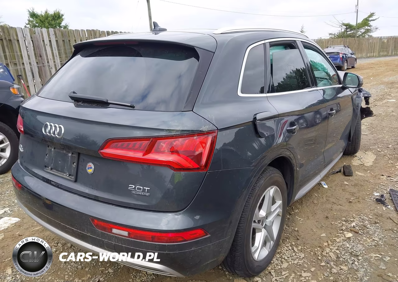 2018 Audi Q5 2.0T Premium-2.0T Tech Premium VIN:WA1BNAFY2J2093696 - 4