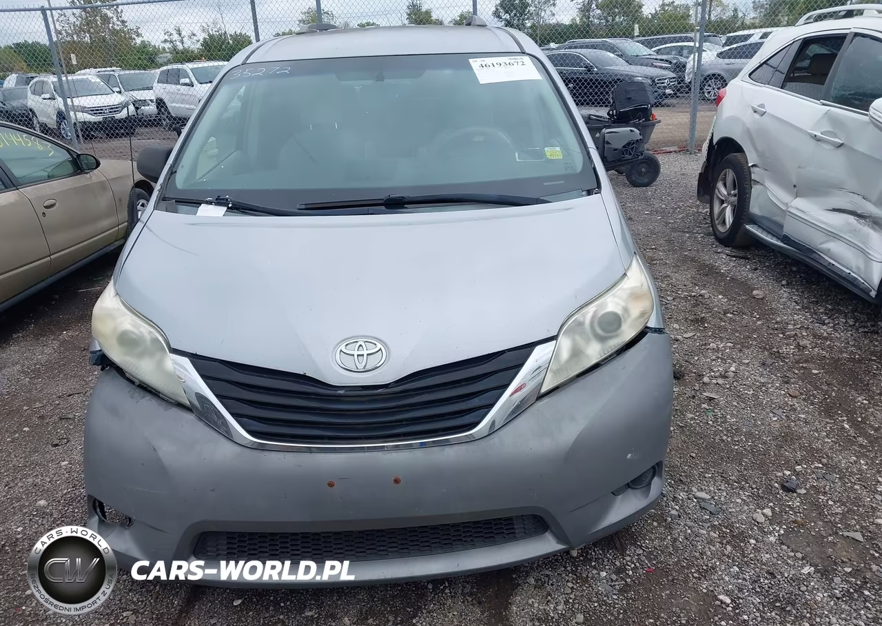 2012 Toyota Sienna Le V6 8 Passenger VIN:5TDKK3DC5CS266009 - 12