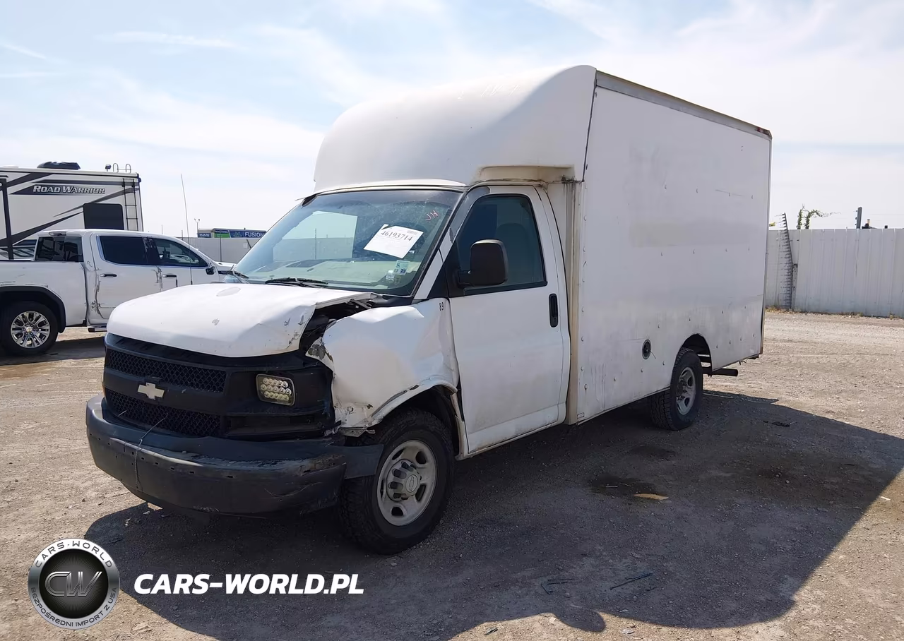 2008 Chevrolet Express Cutaway Work Van VIN:1GBHG31KX81163541 - 2