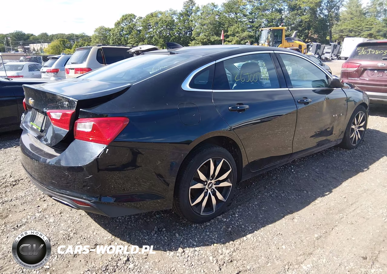 2016 Chevrolet Malibu 2Lt VIN:1G1ZF5SX7GF184642 - 4