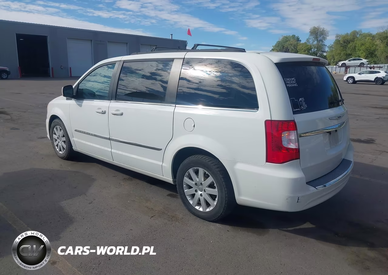 2013 Chrysler Town & Country Touring VIN:2C4RC1BG3DR604992 - 3