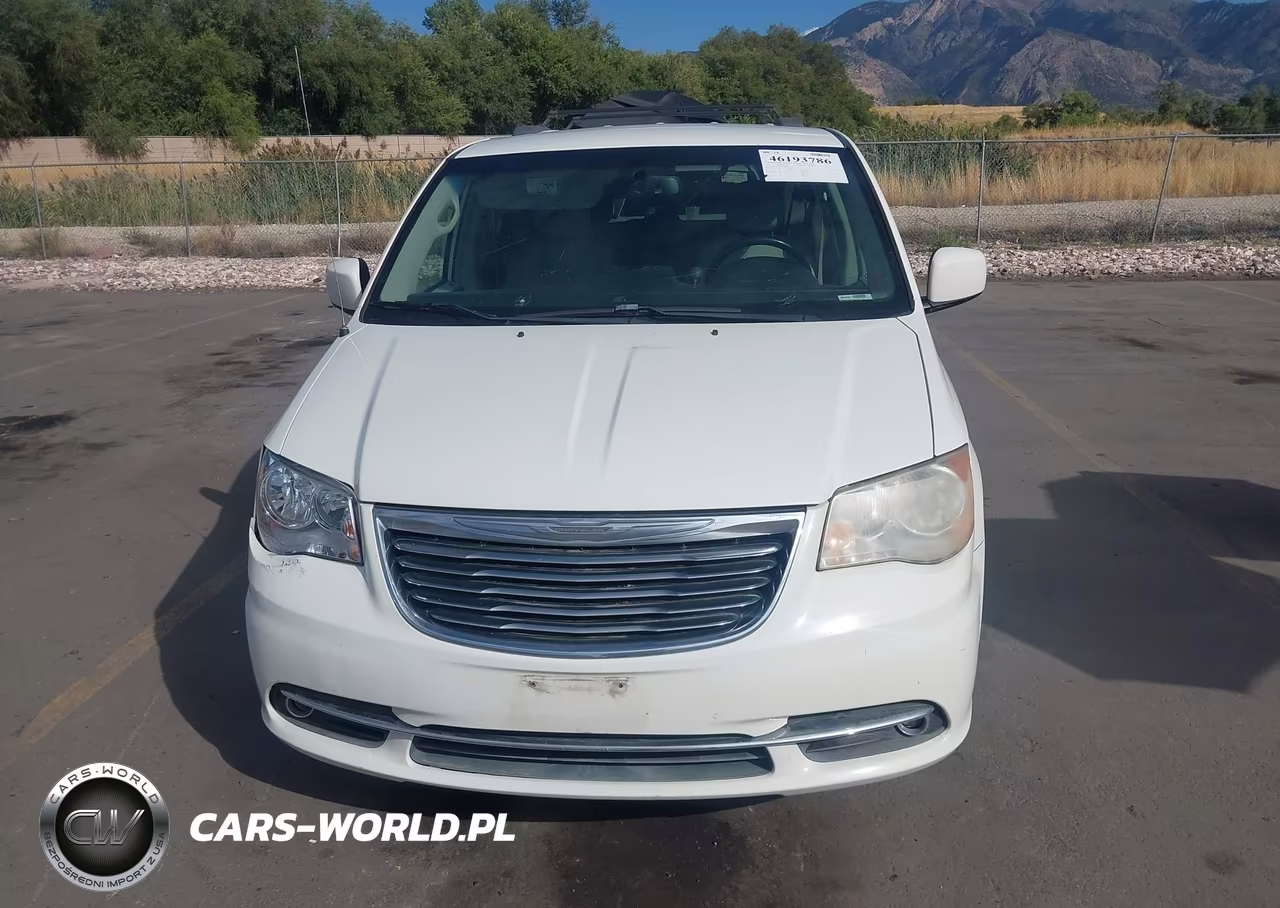 2013 Chrysler Town & Country Touring VIN:2C4RC1BG3DR604992 - 6