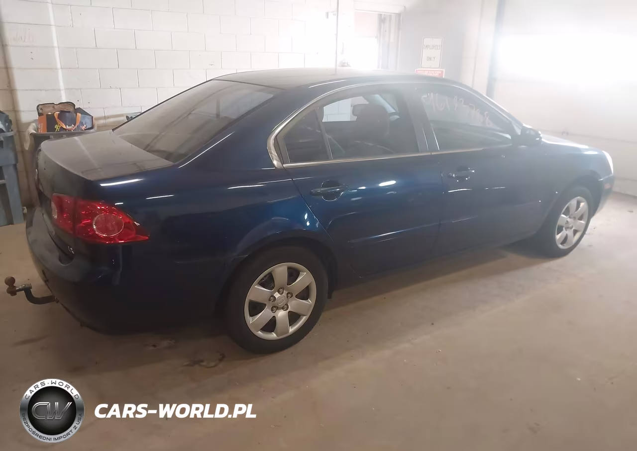 2008 Kia Optima Lx VIN:KNAGE123785218218 - 4