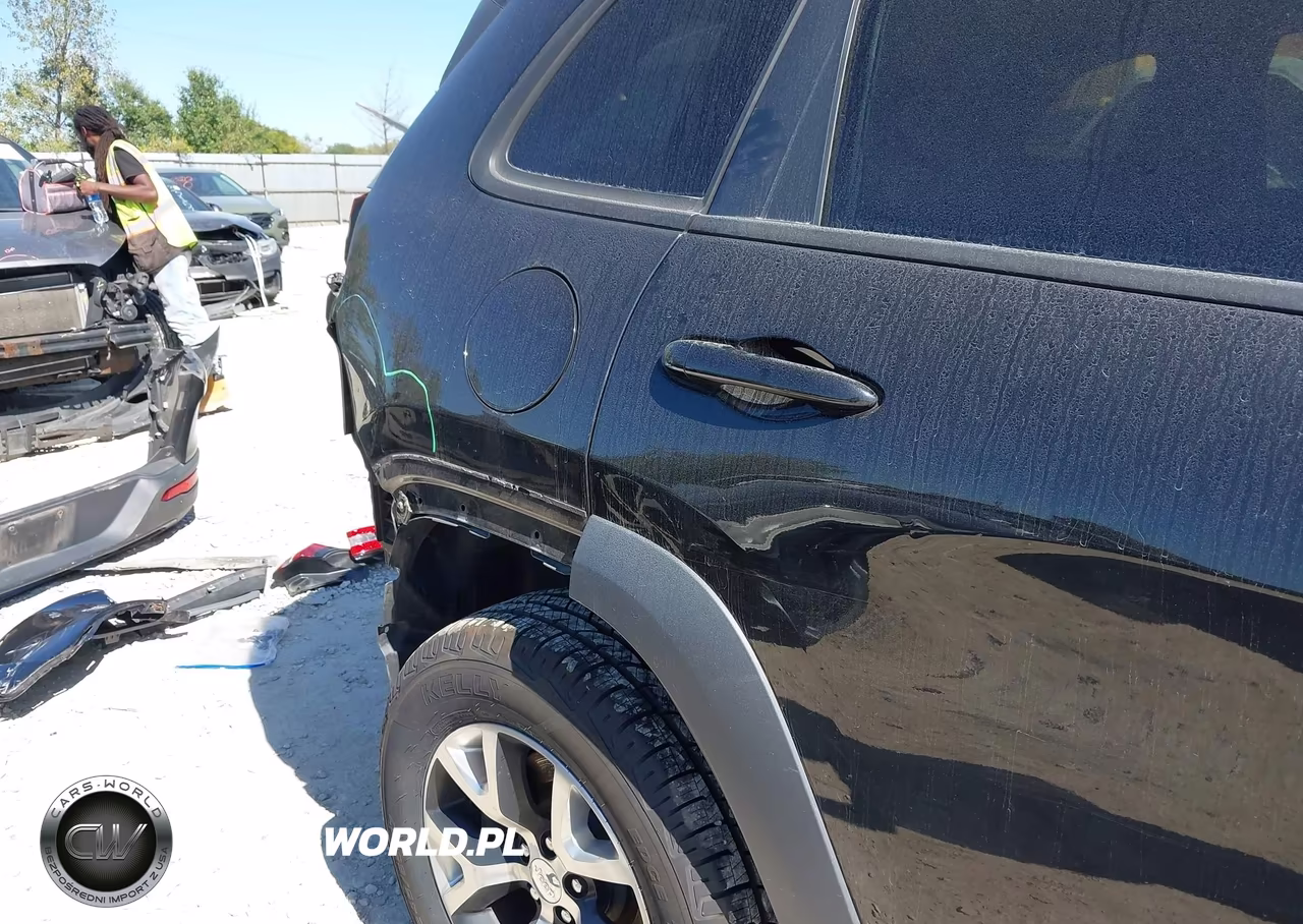 2016 Jeep Cherokee Trailhawk VIN:1C4PJMBS6GW104808 - 21