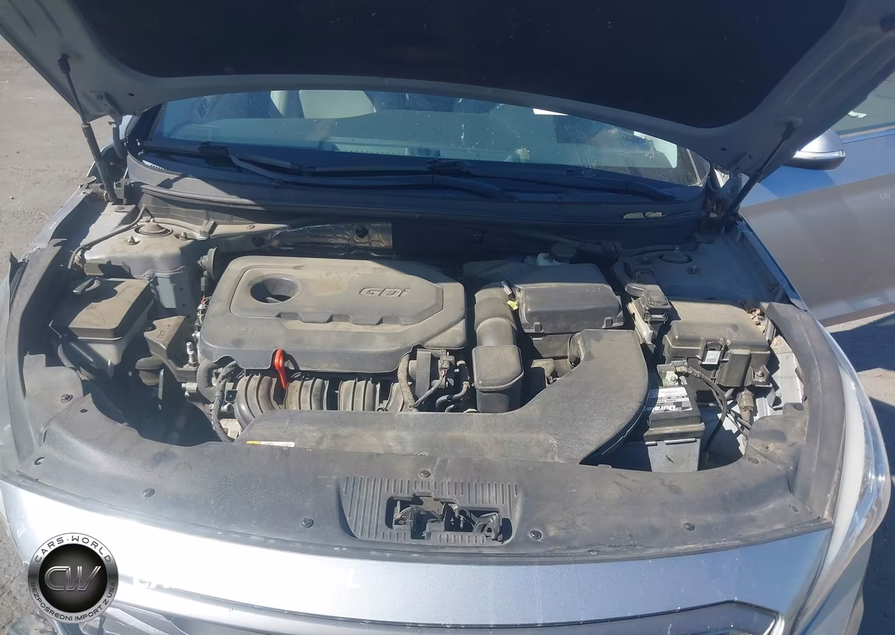 2015 Hyundai Sonata Sport VIN:5NPE34AF7FH052566 - 10
