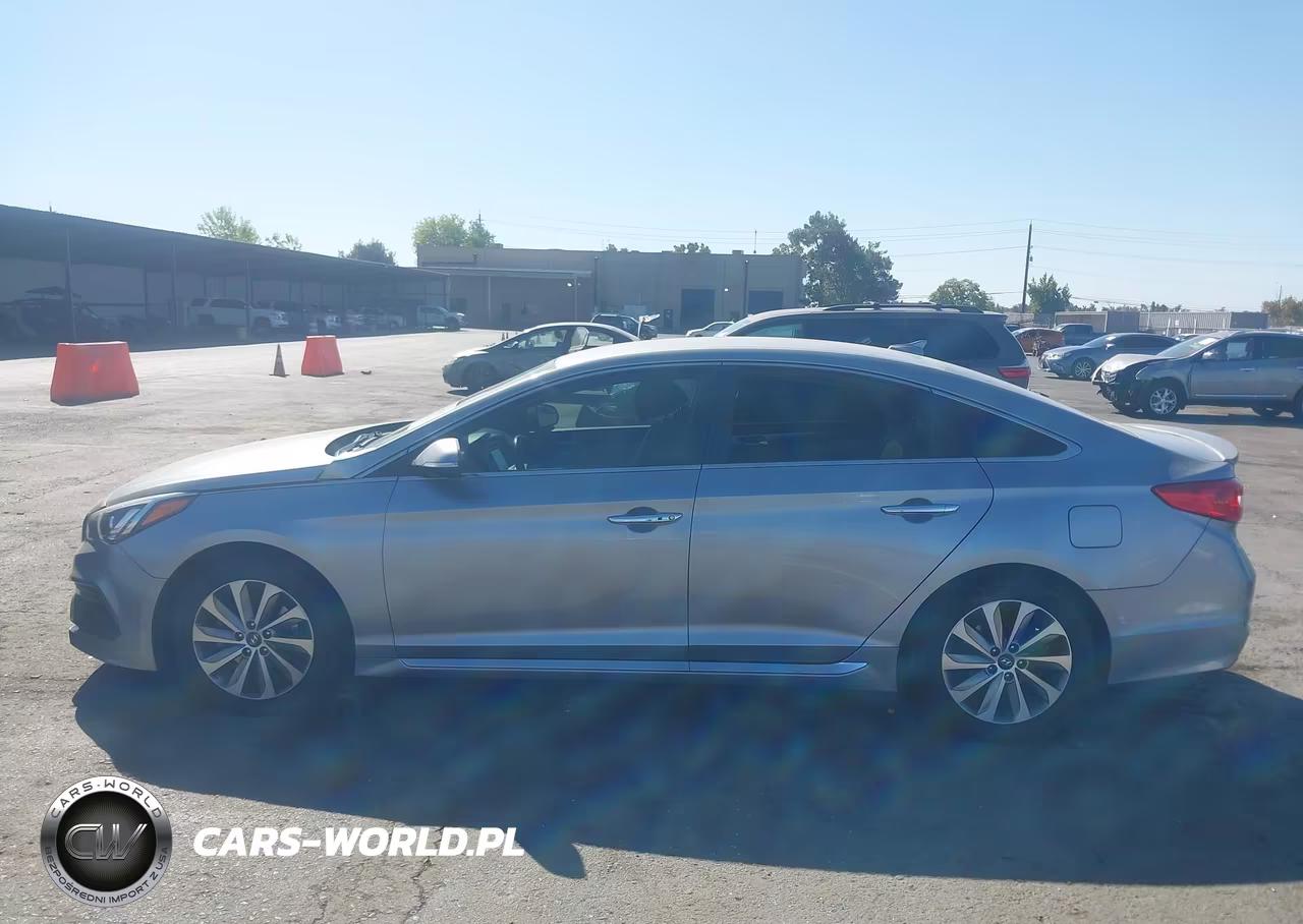 2015 Hyundai Sonata Sport VIN:5NPE34AF7FH052566 - 14