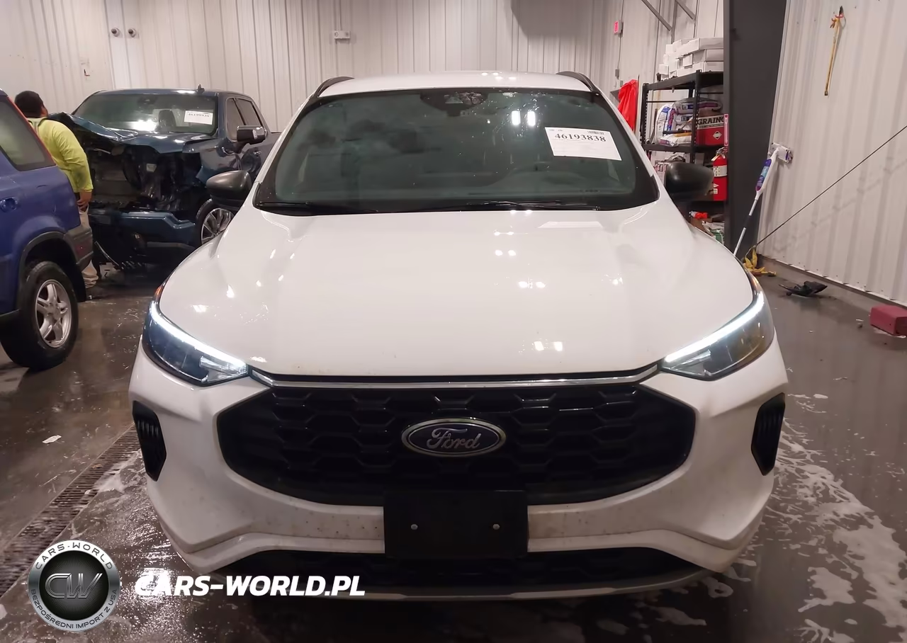 2023 Ford Escape St-Line VIN:1FMCU9MN4PUA86472 - 13
