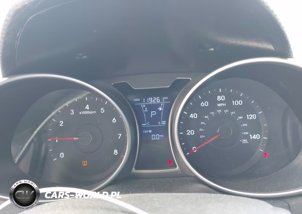 2013 Hyundai Veloster Base W-Black VIN:KMHTC6AD6DU151122 - 7