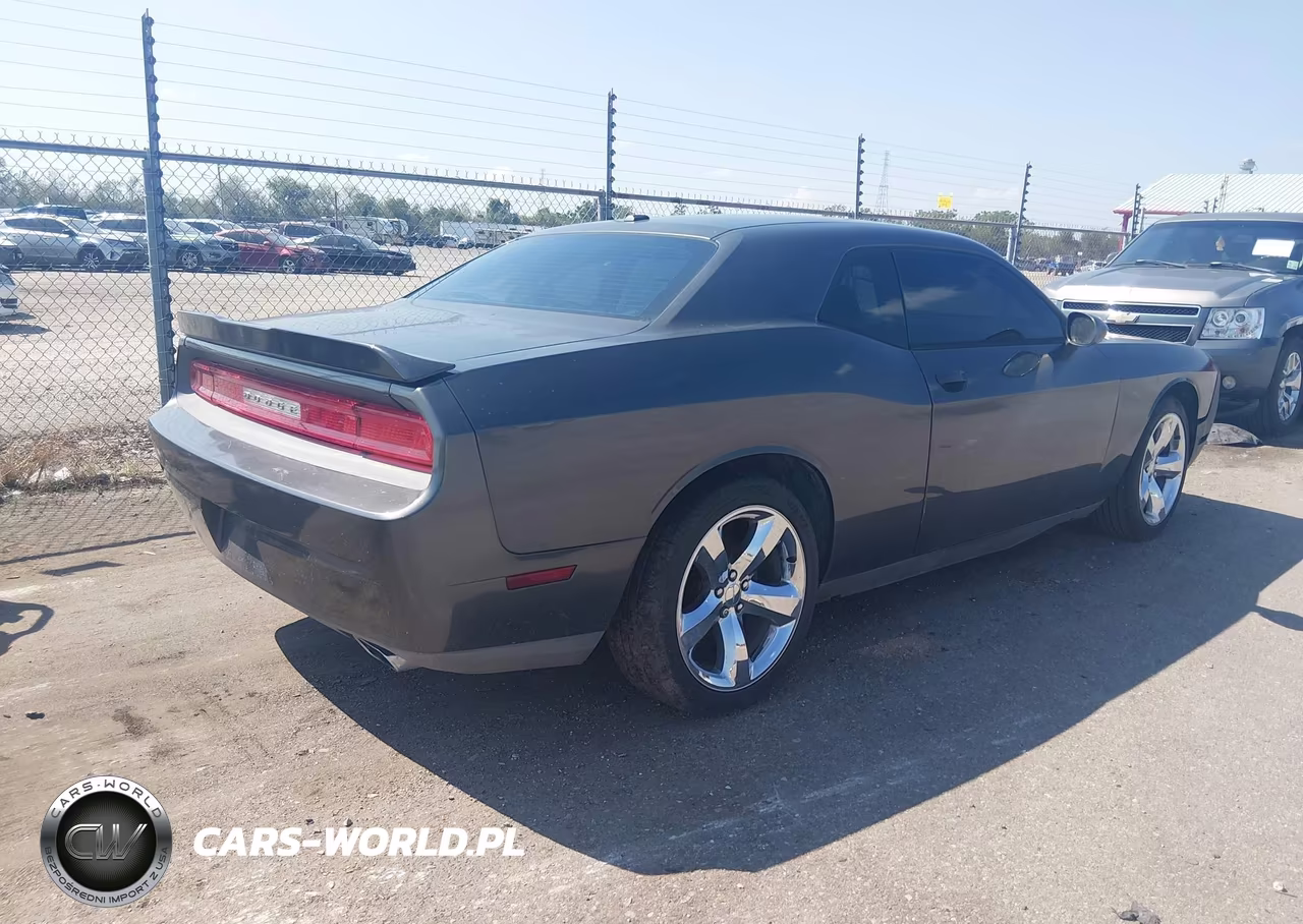 2014 Dodge Challenger Sxt VIN:2C3CDYAG8EH195588 - 4
