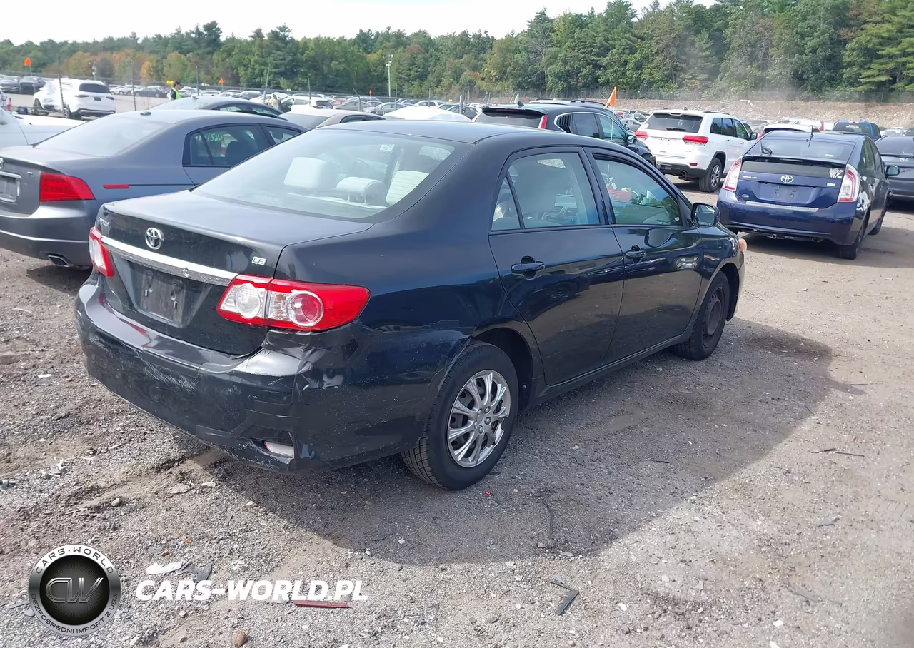 2011 Toyota Corolla Le VIN:JTDBU4EEXB9135252 - 4