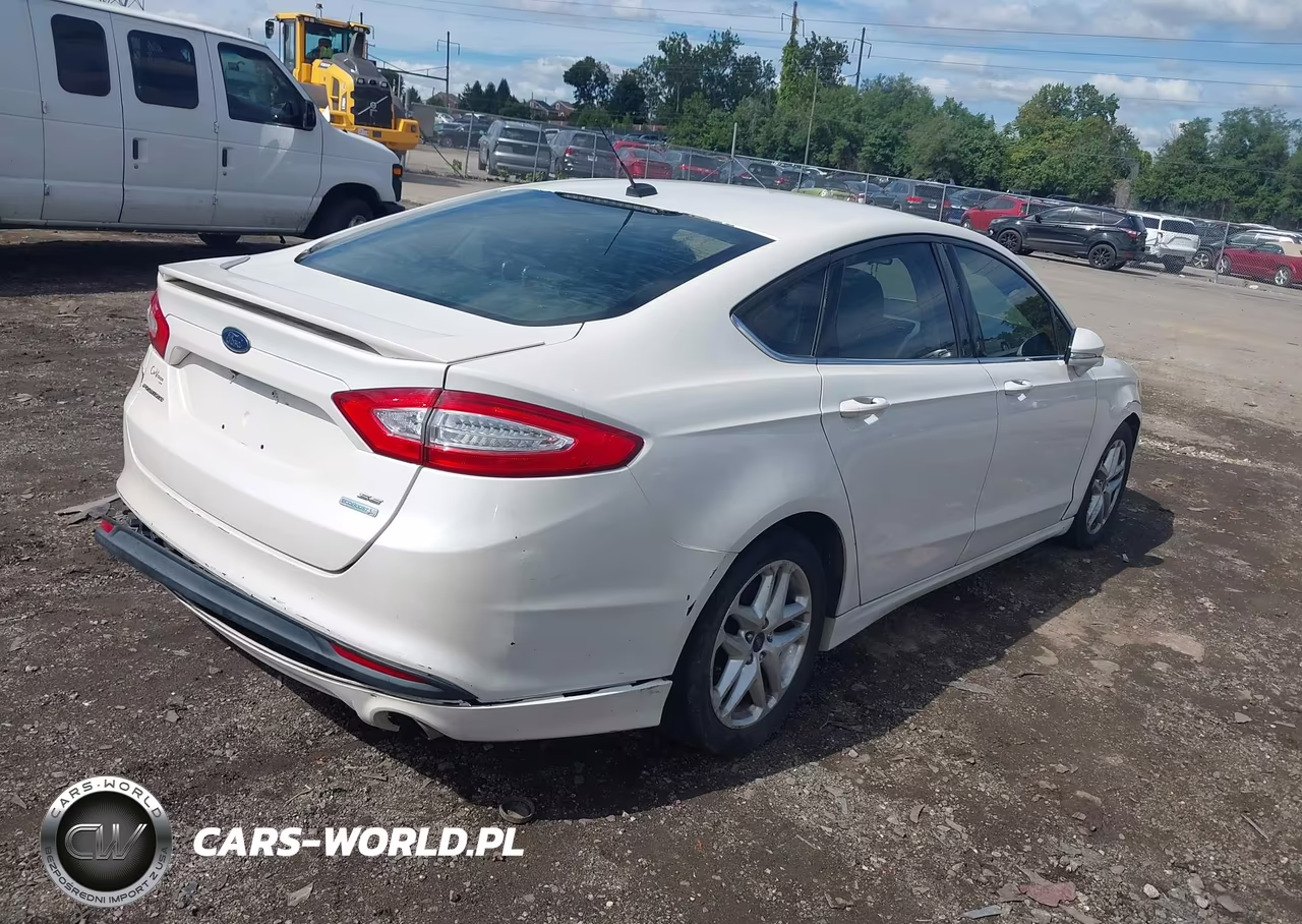 2013 Ford Fusion Se VIN:3FA6P0HR3DR122176 - 4