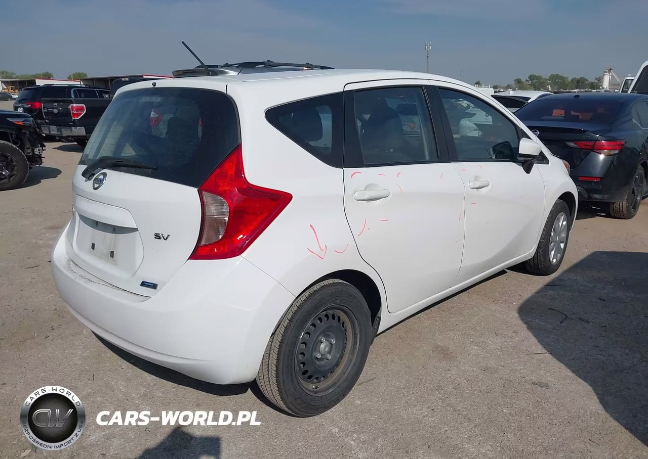 2015 Nissan Versa Note S-S Plus-Sl-Sr-Sv VIN:3N1CE2CP4FL421978 - 4