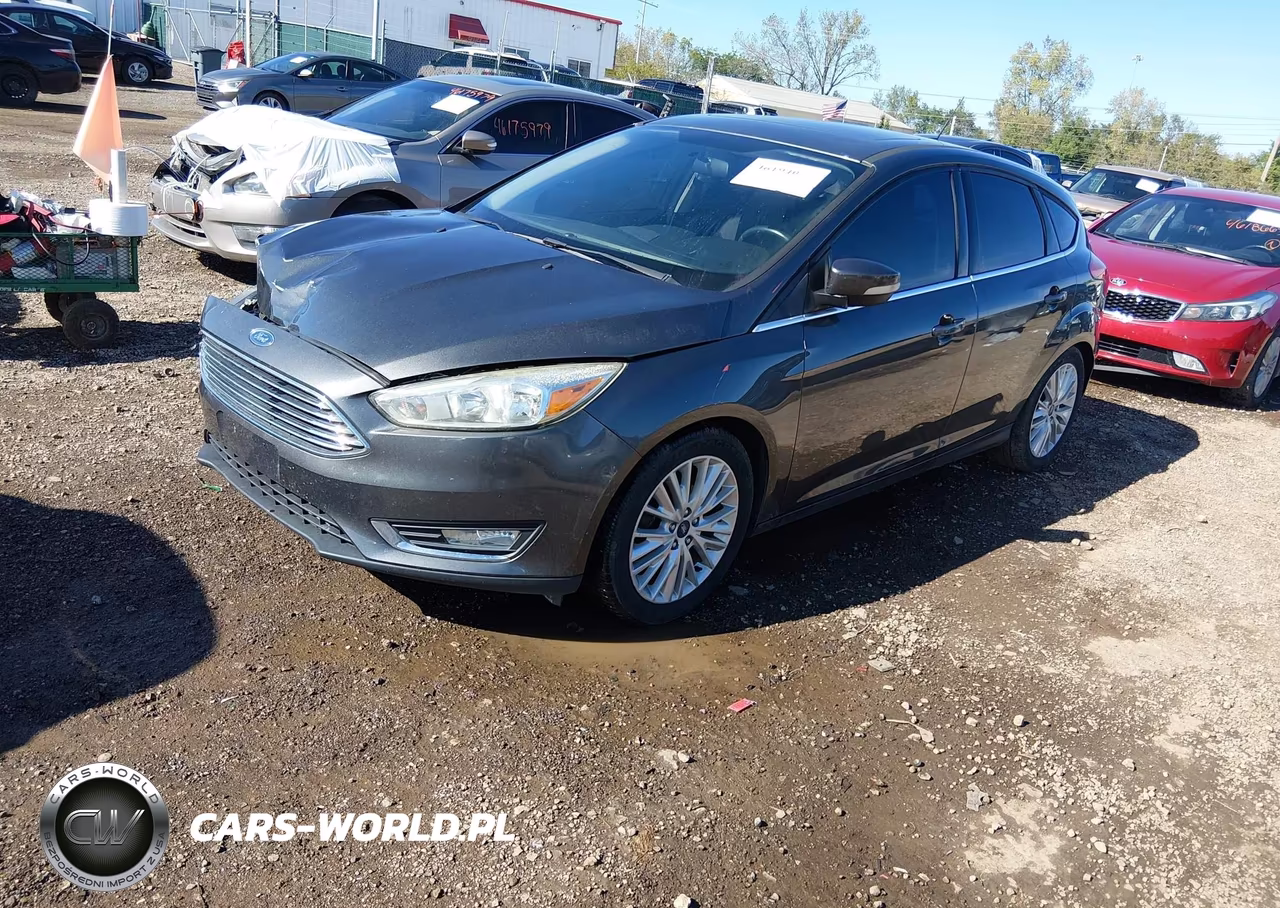 2017 Ford Focus Titanium VIN:1FADP3N2XHL201008 - 2
