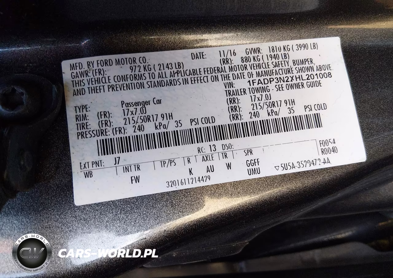 2017 Ford Focus Titanium VIN:1FADP3N2XHL201008 - 9