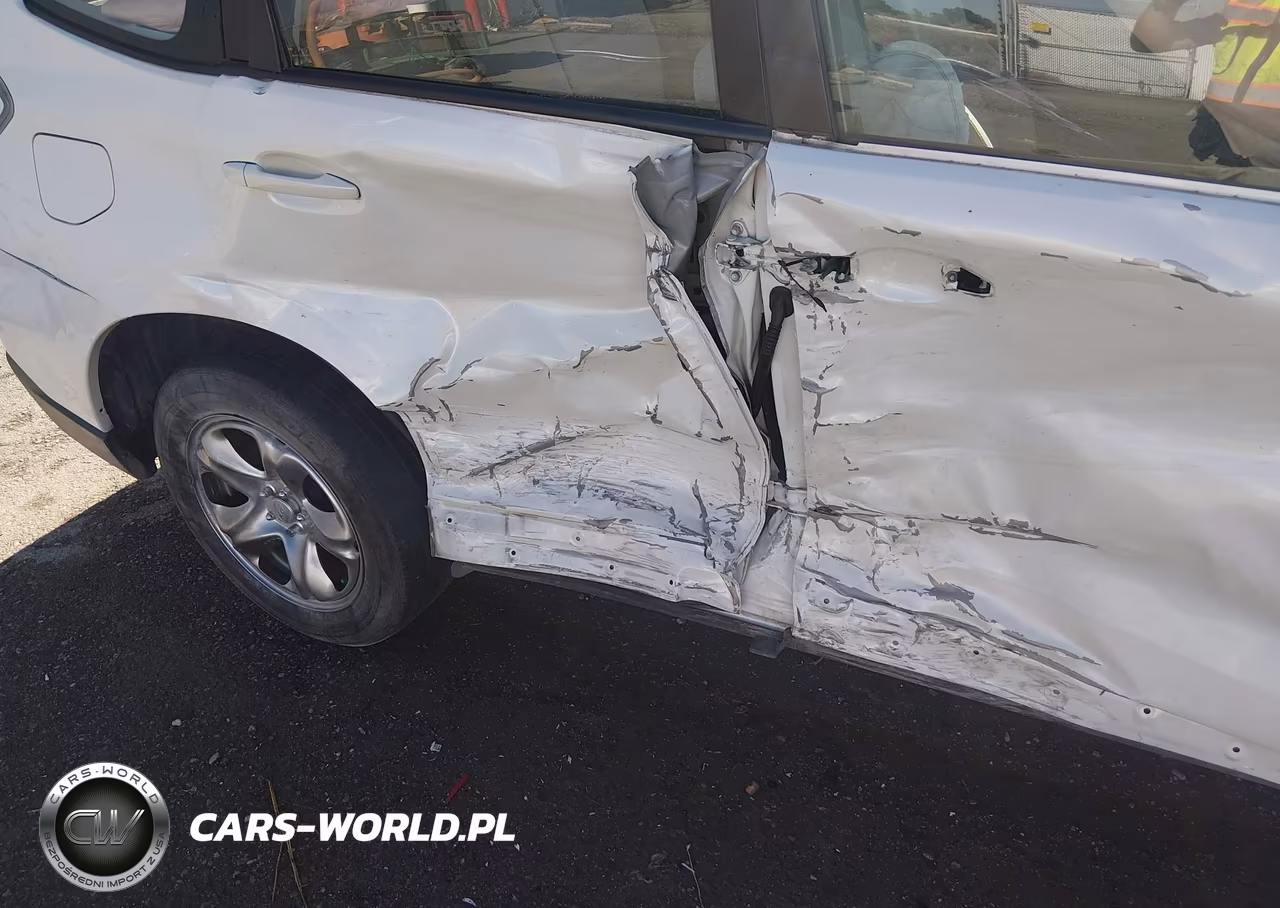 2018 Subaru Forester 2.5I VIN:JF2SJAAC6JG545781 - 17