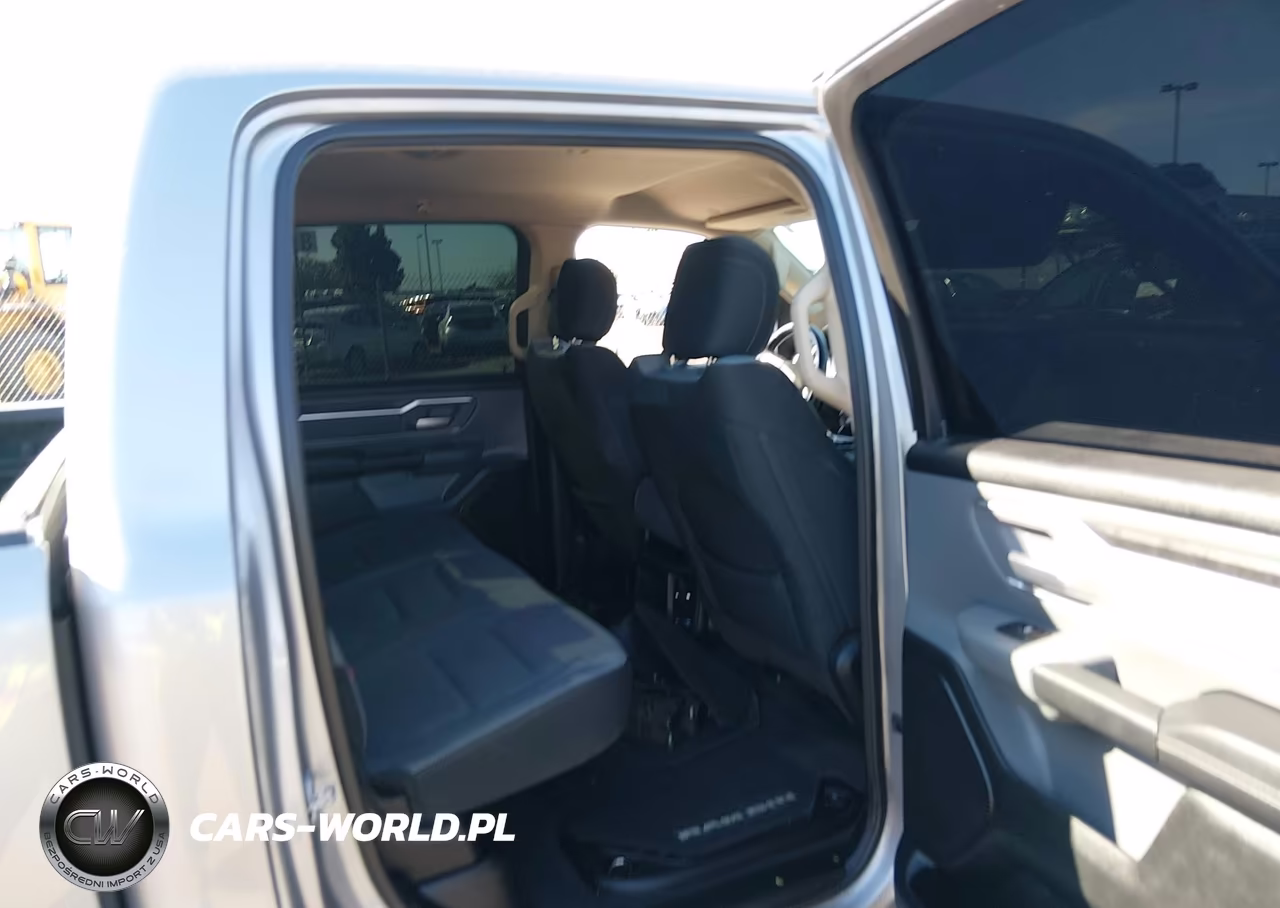 2020 Ram 1500 Big Horn 4X4 5'7 Box VIN:1C6RRFFG1LN333987 - 8