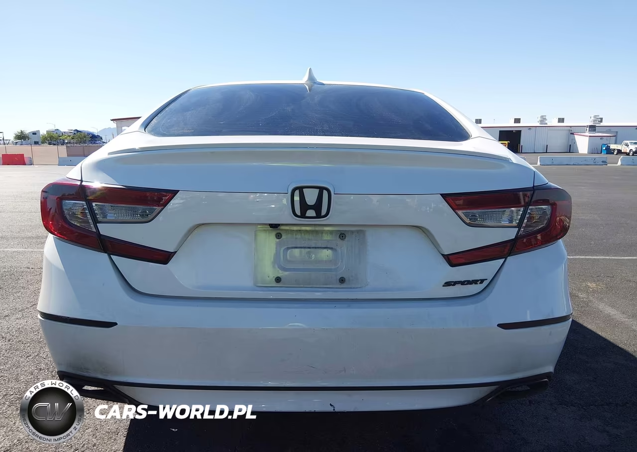 2018 Honda Accord Sport VIN:1HGCV1F34JA139311 - 17
